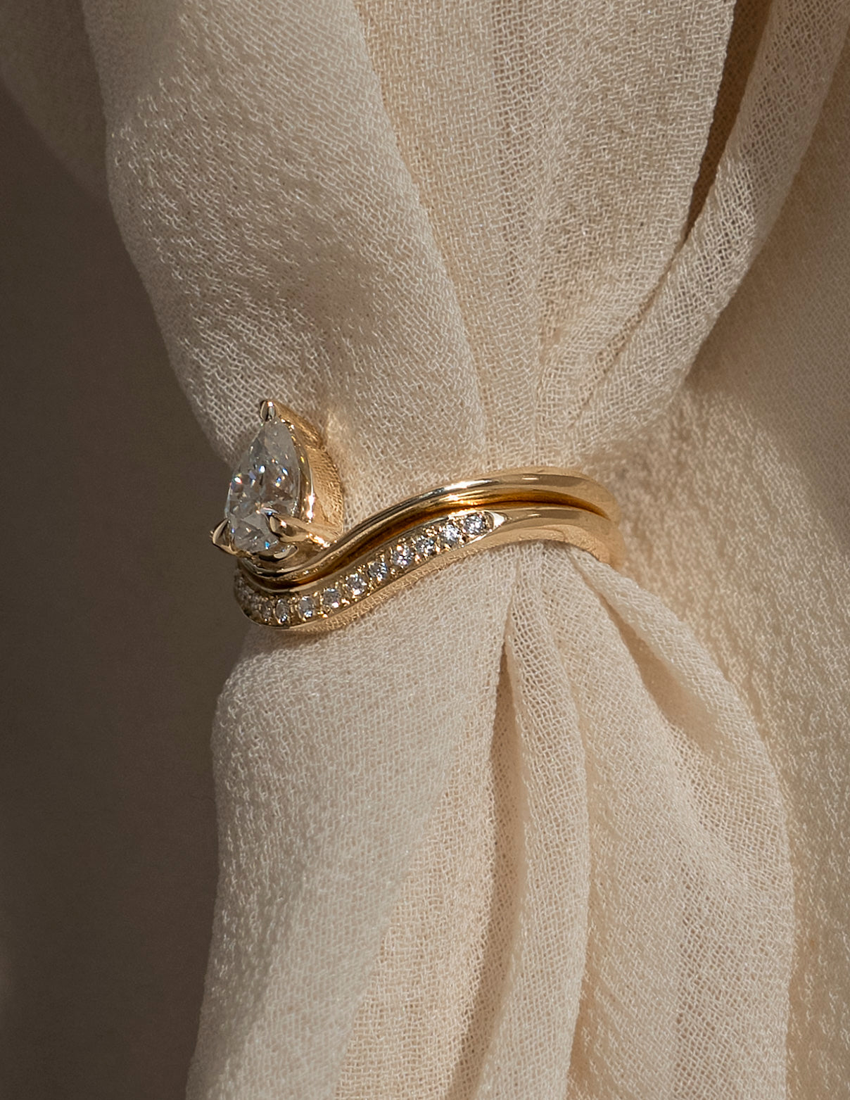 1.0 - 2.0 CT Pear Solitaire & Pave Setting Diamond Bridal Set