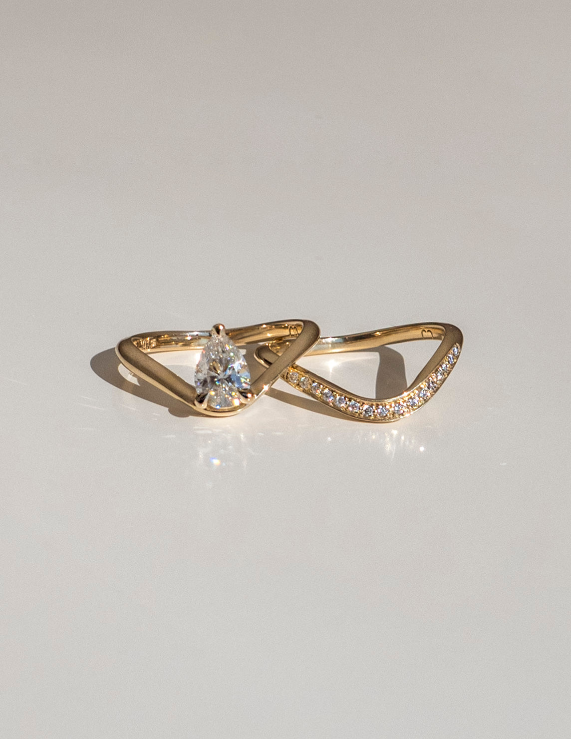 1.0 - 2.0 CT Pear Solitaire & Pave Setting Diamond Bridal Set