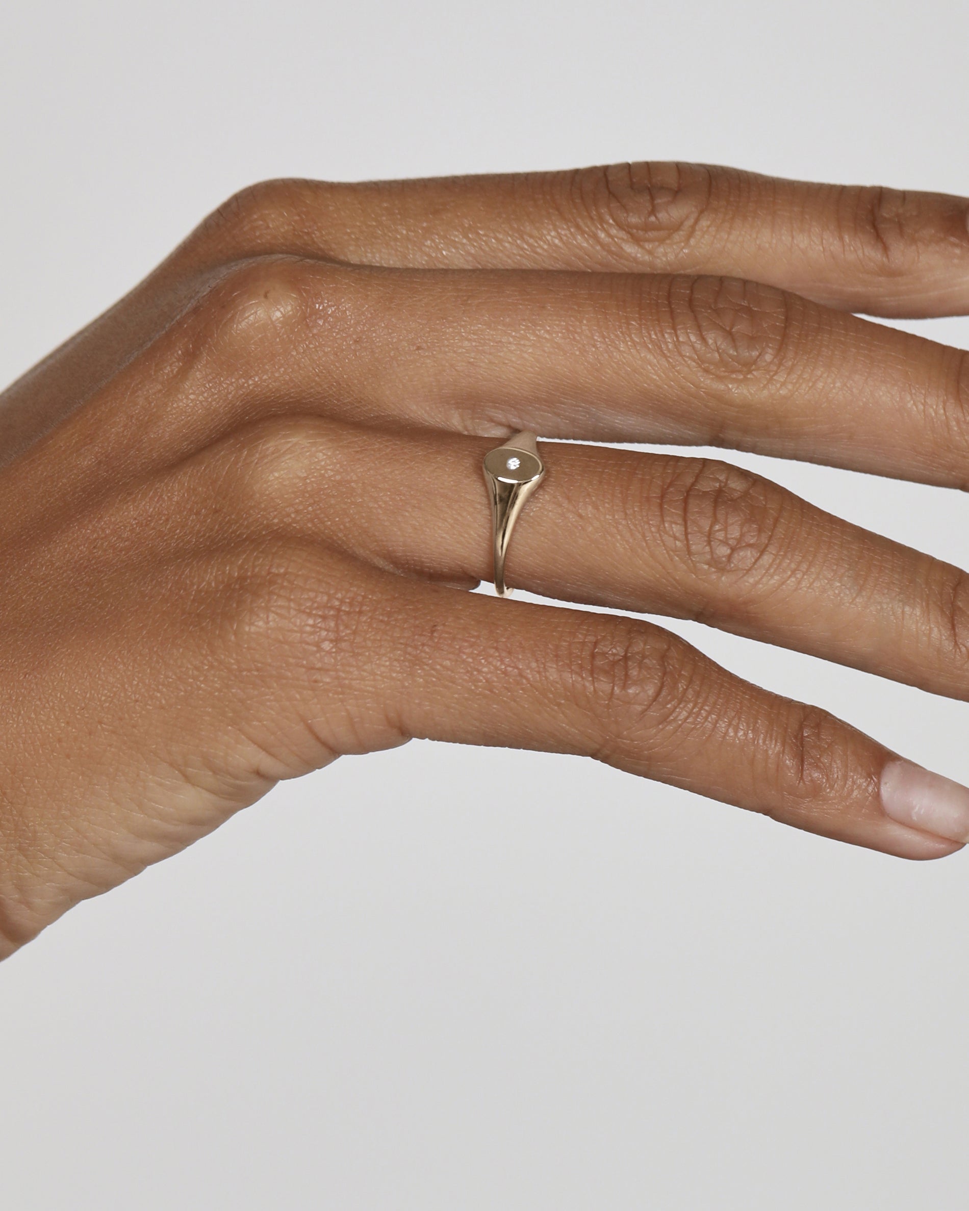 0.015 TCW Round Signet CVD Diamond Minimalist Ring