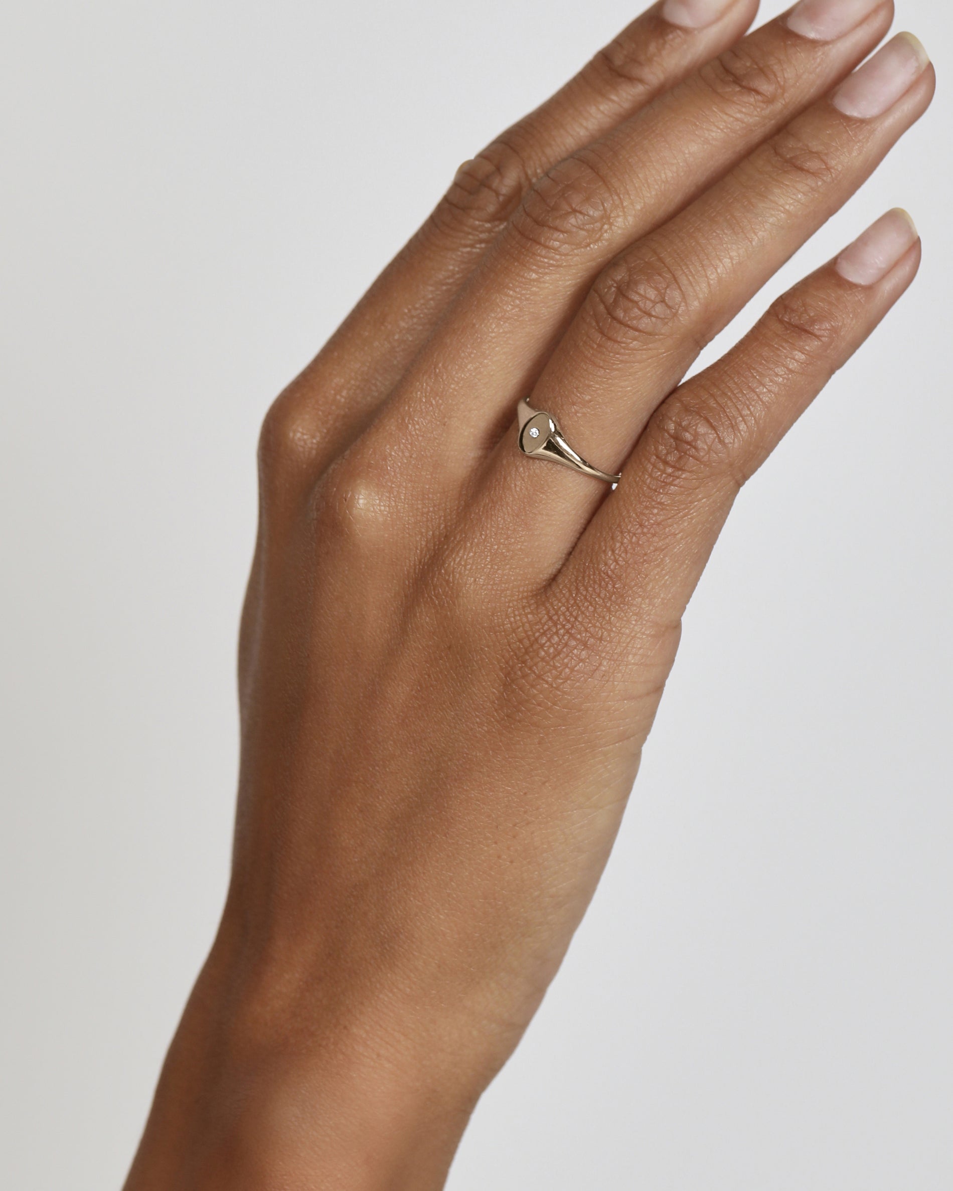 0.015 TCW Round Signet CVD Diamond Minimalist Ring
