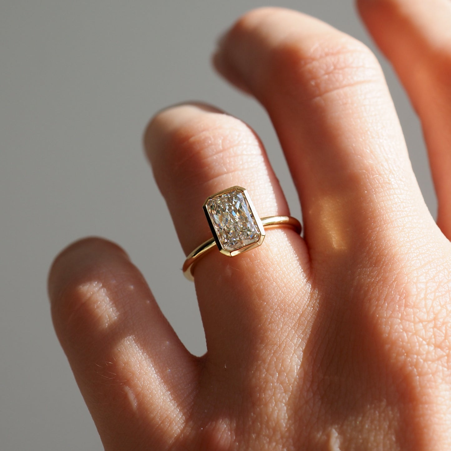 1.5 CT Radiant E/VS1 CVD Diamond Bezel Engagement Ring - Camila Brown