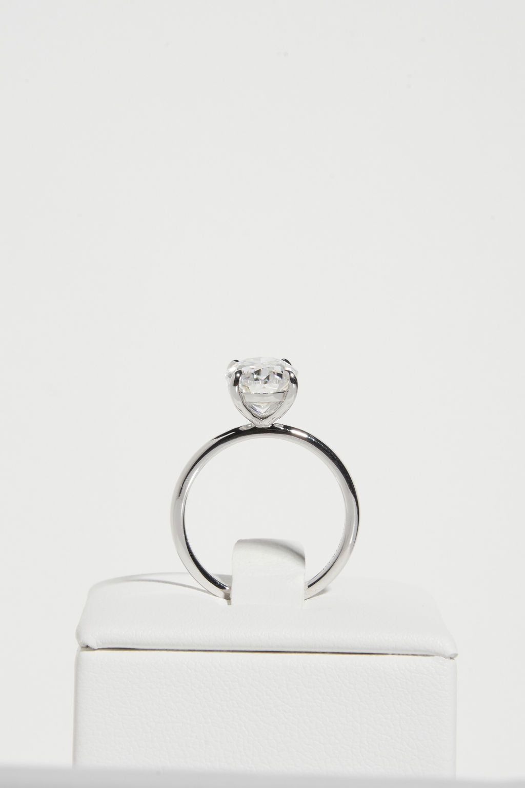 4.0 CT Oval Shaped Moissanite Solitaire Engagement Ring