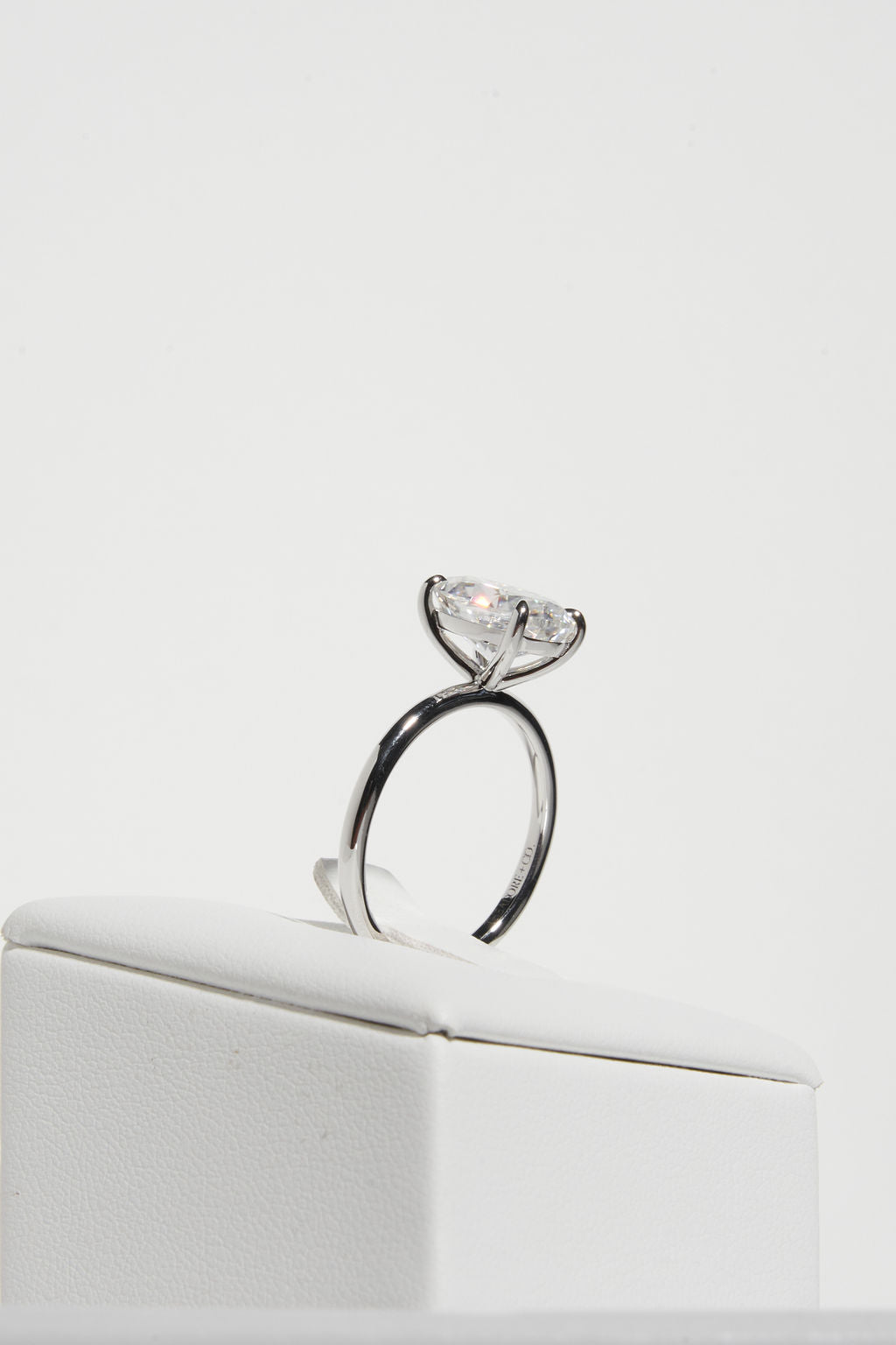 4.0 CT Oval Shaped Moissanite Solitaire Engagement Ring