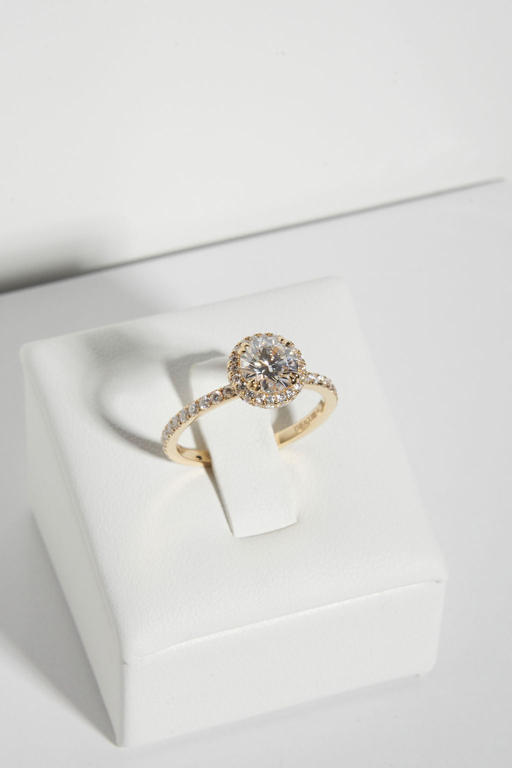 1.0 CT Round Shaped Moissanite Halo & Pave Engagement Ring