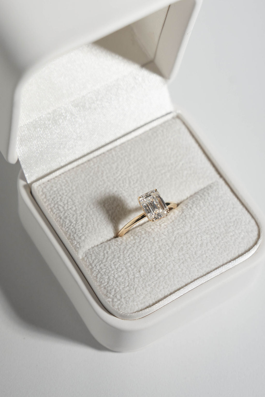 2.50 CT Emerald Shaped Moissanite Solitaire Engagement Ring