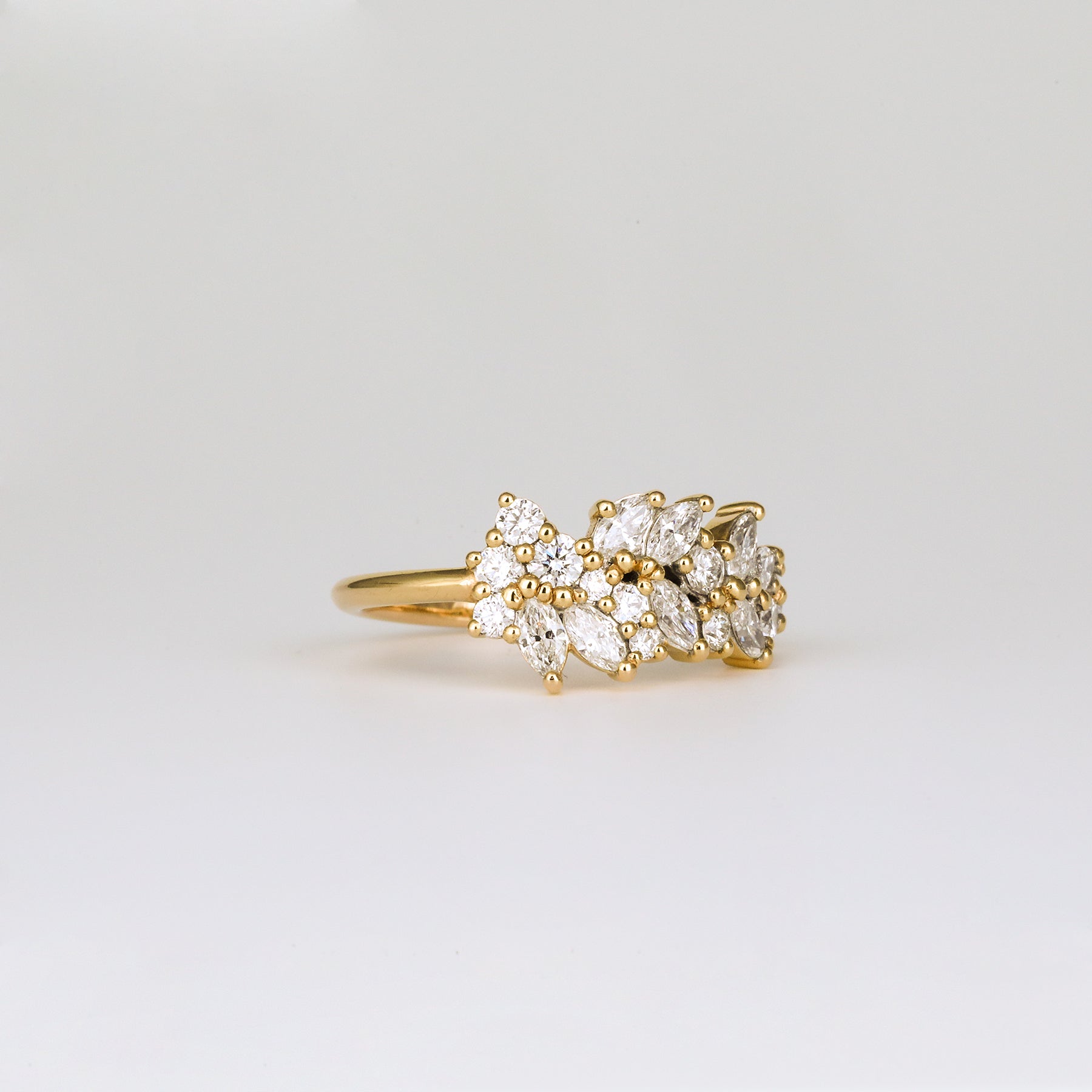 0.92 TCW Round & Marquise EF-VVS Diamond Cluster Wedding Band
