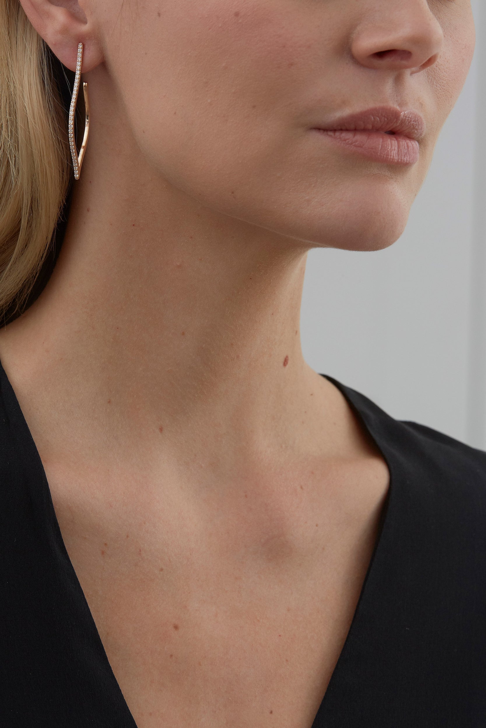 0.93 TCW Round Moissanite Diamond Hoop Earrings - Camila Brown