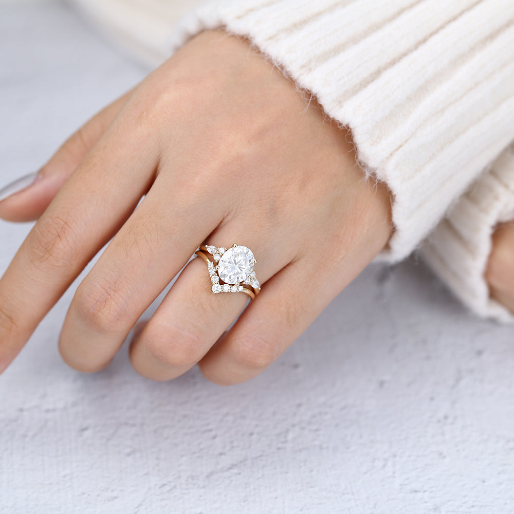 3.0 CT Oval Moissanite Cluster Bridal Ring Set - Camila Brown