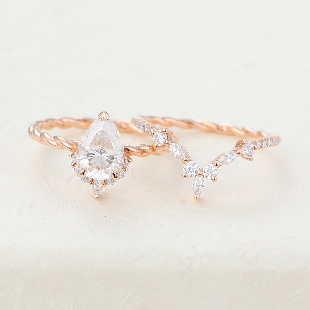 1.0 CT Pear Moissanite Cluster Bridal Ring Set - Camila Brown