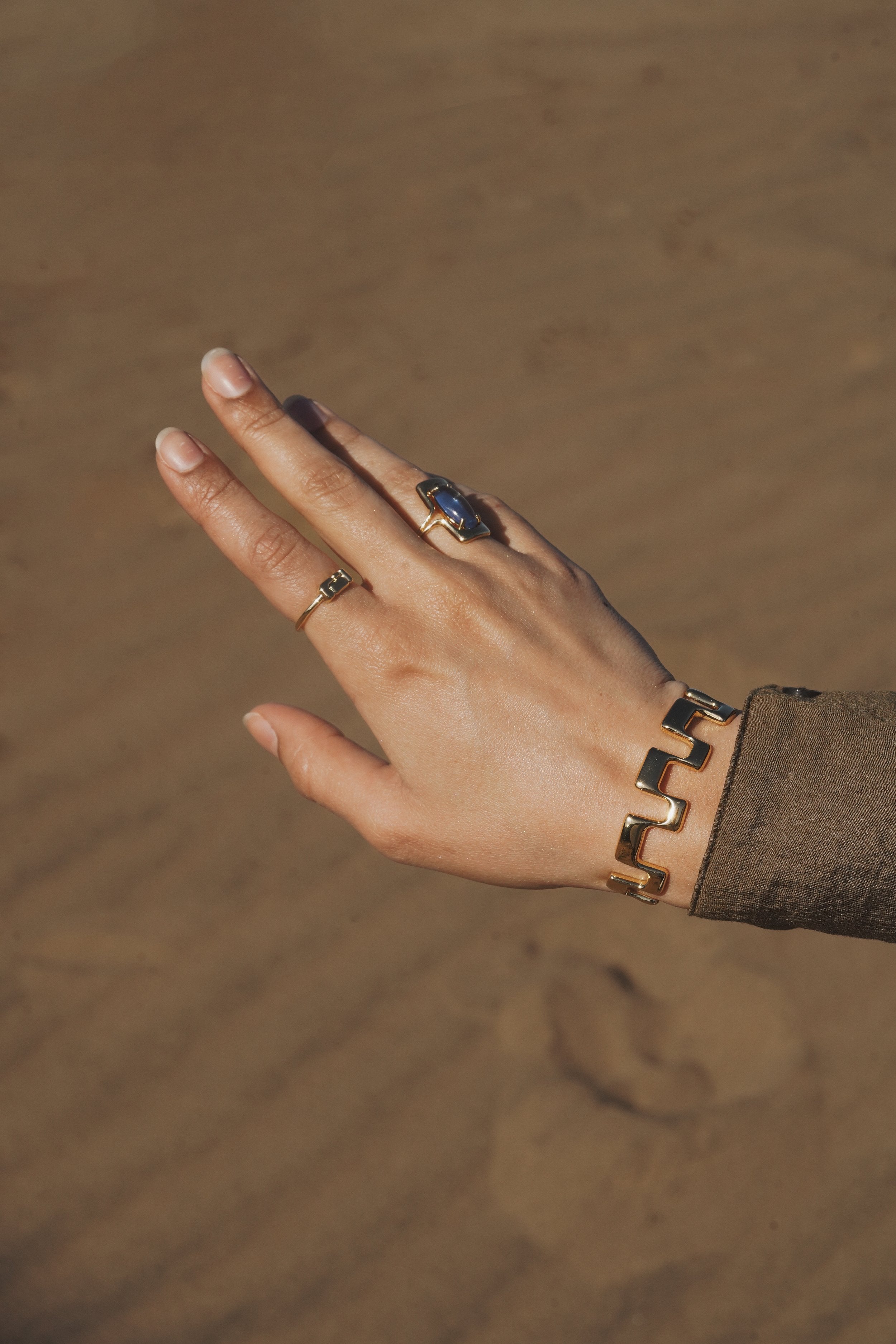 Simple Solitaire Party Wear Delicate Ring