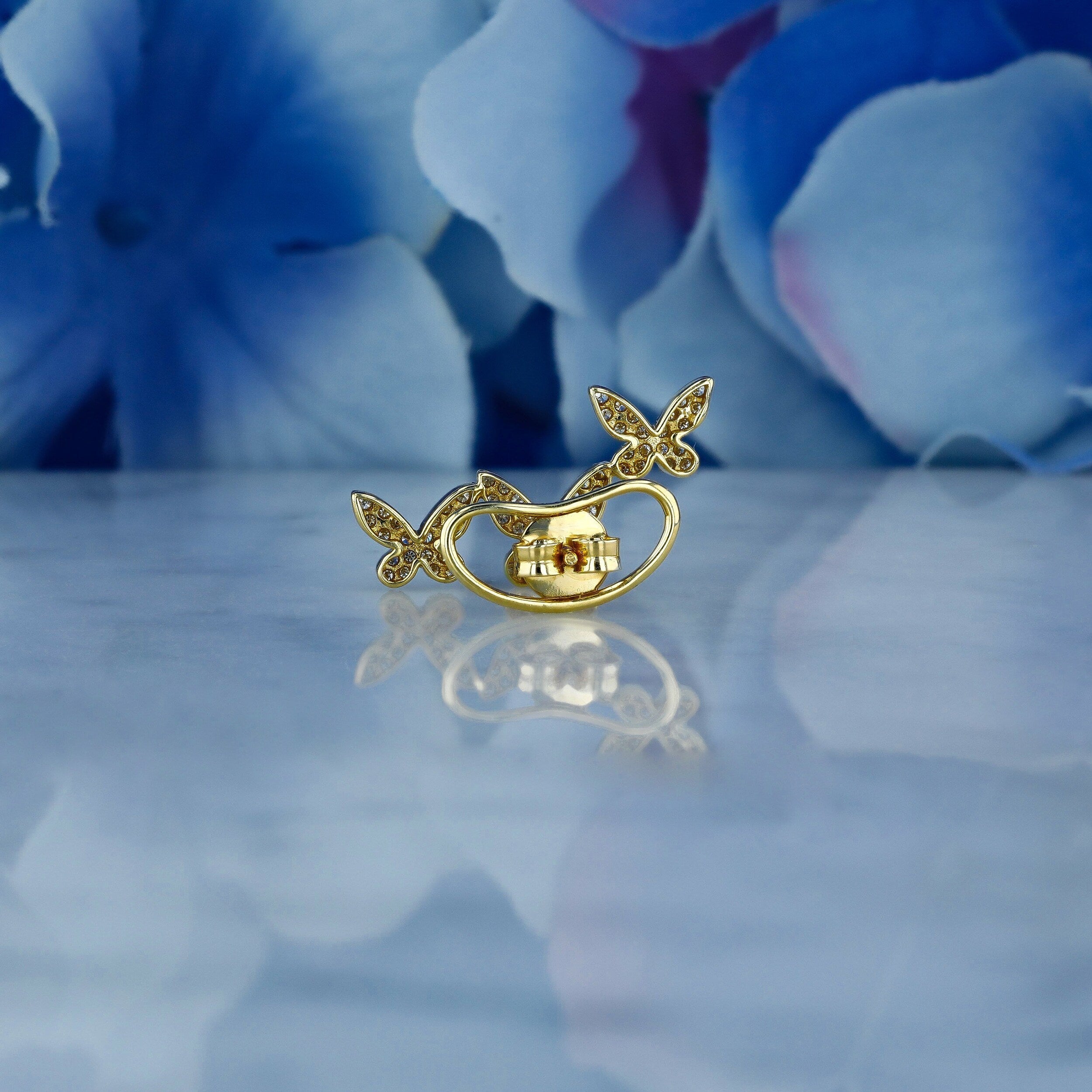 0.56 TCW Round Moissanite Diamond Ear Crawlers Earrings - Camila Brown