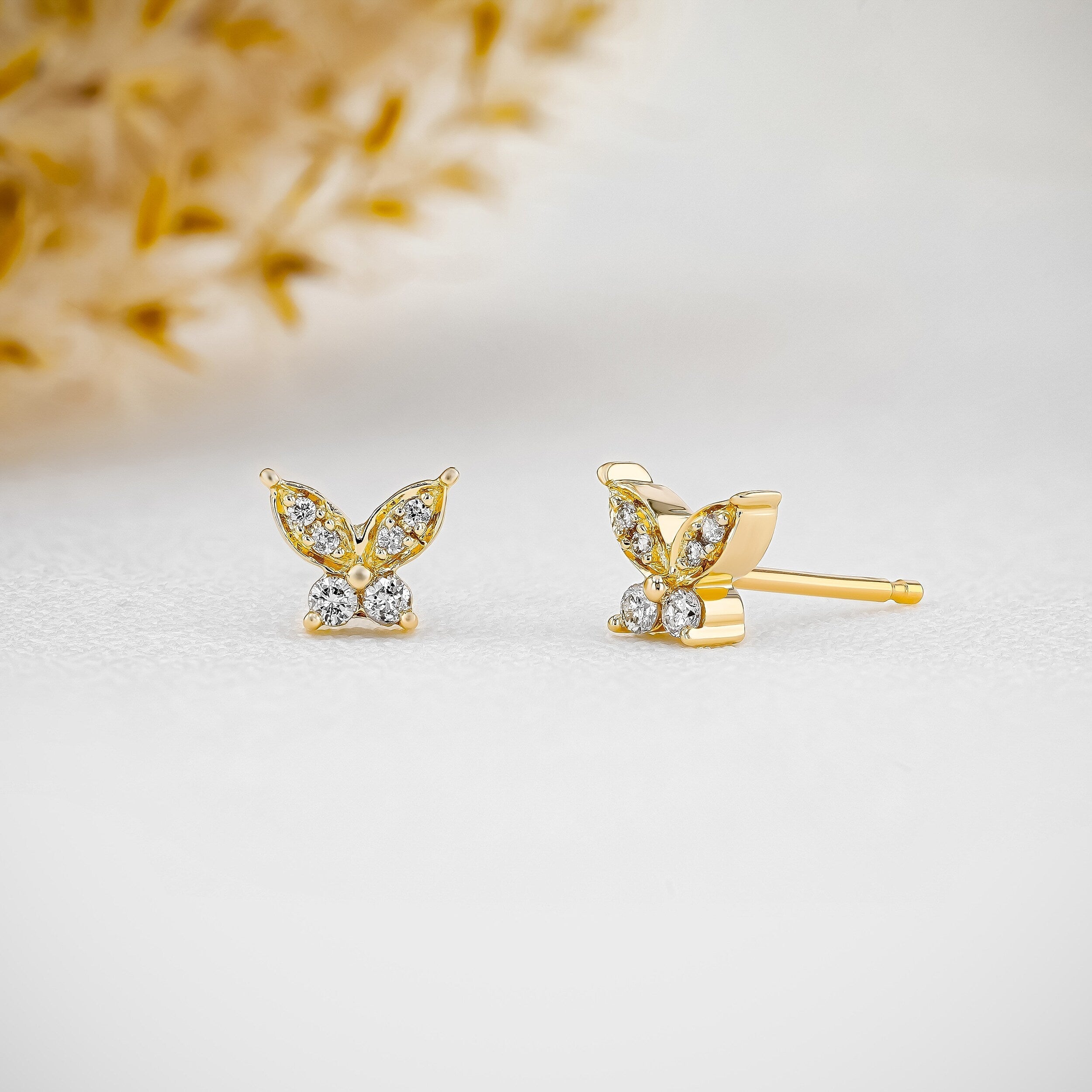 0.80 TCW Round Moissanite Diamond Stud Earrings - Camila Brown