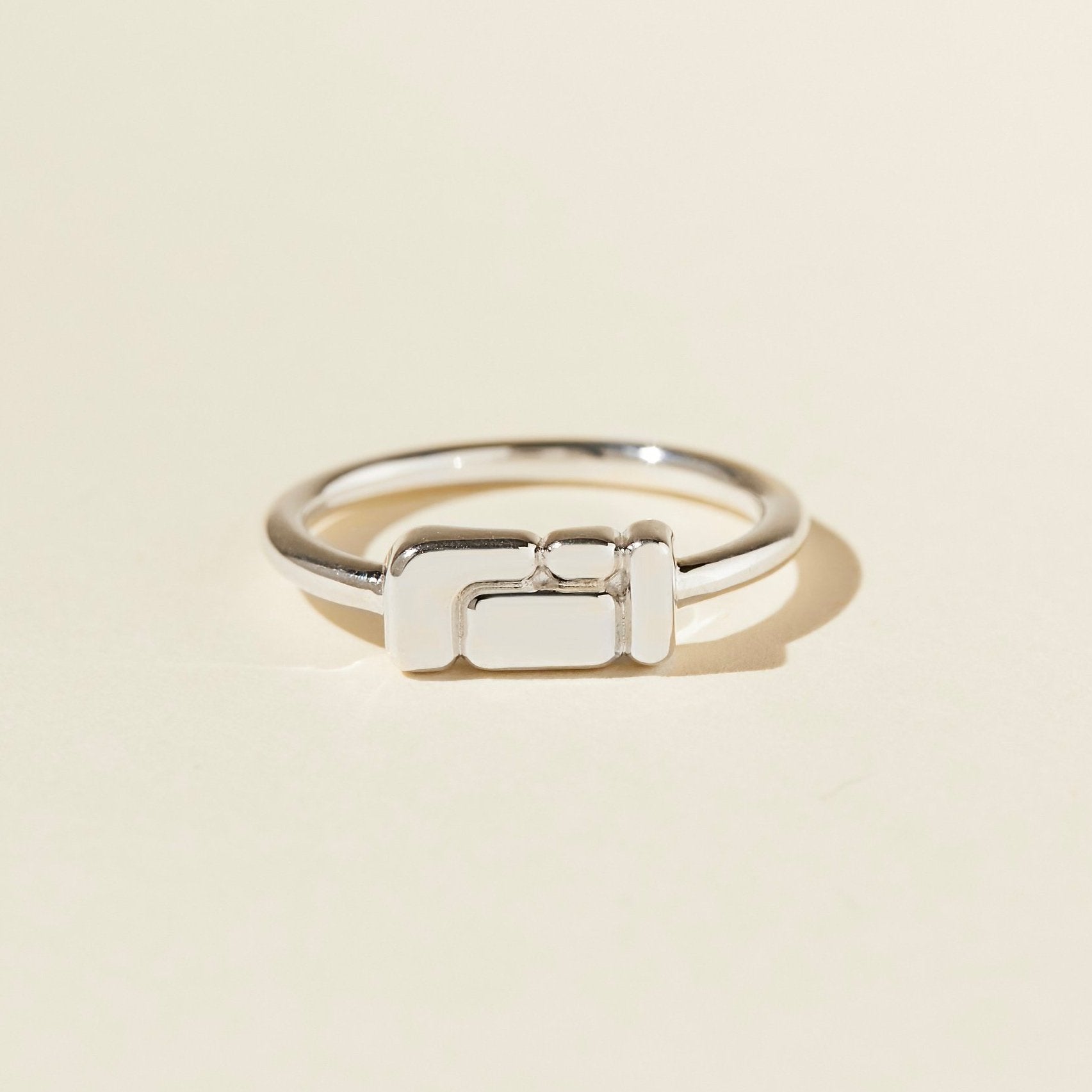 Simple Solitaire Party Wear Delicate Ring