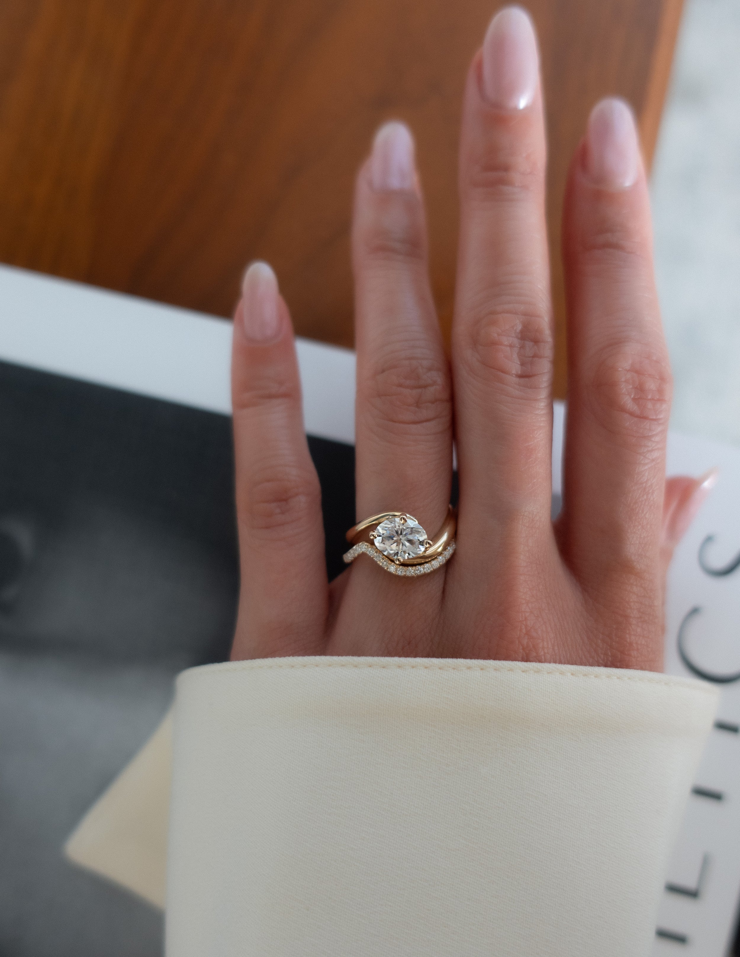 1.0 - 2.0 CT Oval CVD Diamond Solitaire With Pave Bridal Ring Set