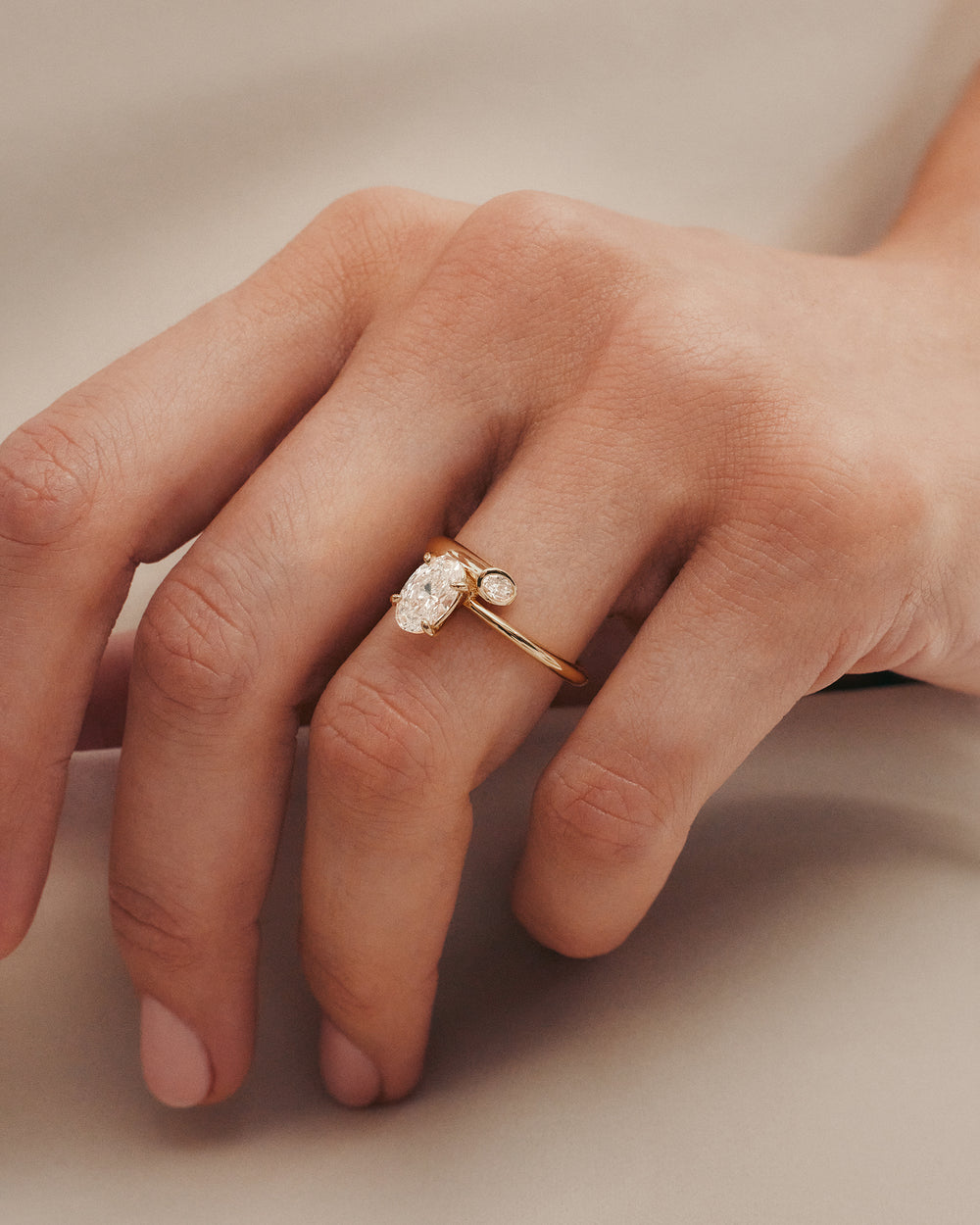 1.0 - 3.0 CT Oval CVD Diamond Unique Engagement Ring