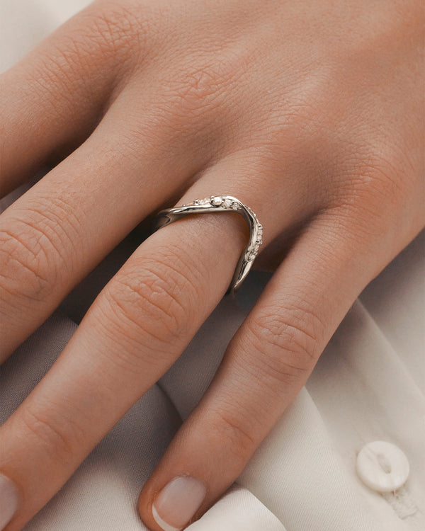 0.315 TCW Round Diamond Twisted Wedding Band