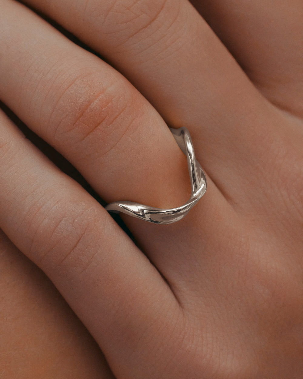 Plain Twisted Wedding Band