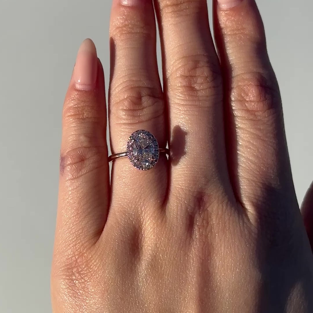 1.25 to 3.25 CT oval cut lab grown CVD diamond engagement ring with halo setting, classic and sparkling bridal design