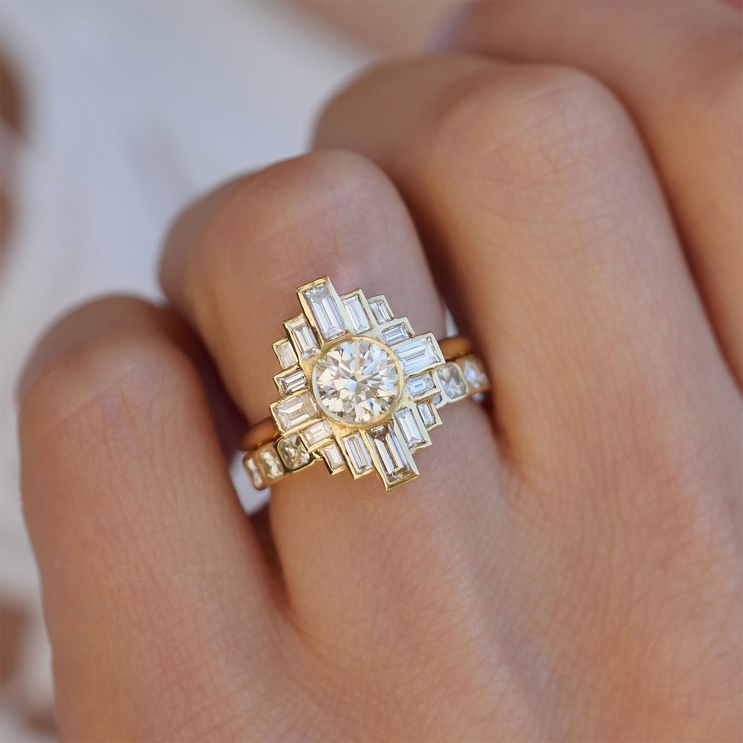 0.85 CT Round Shape Lab Grown Art Deco Setting Engagement Ring