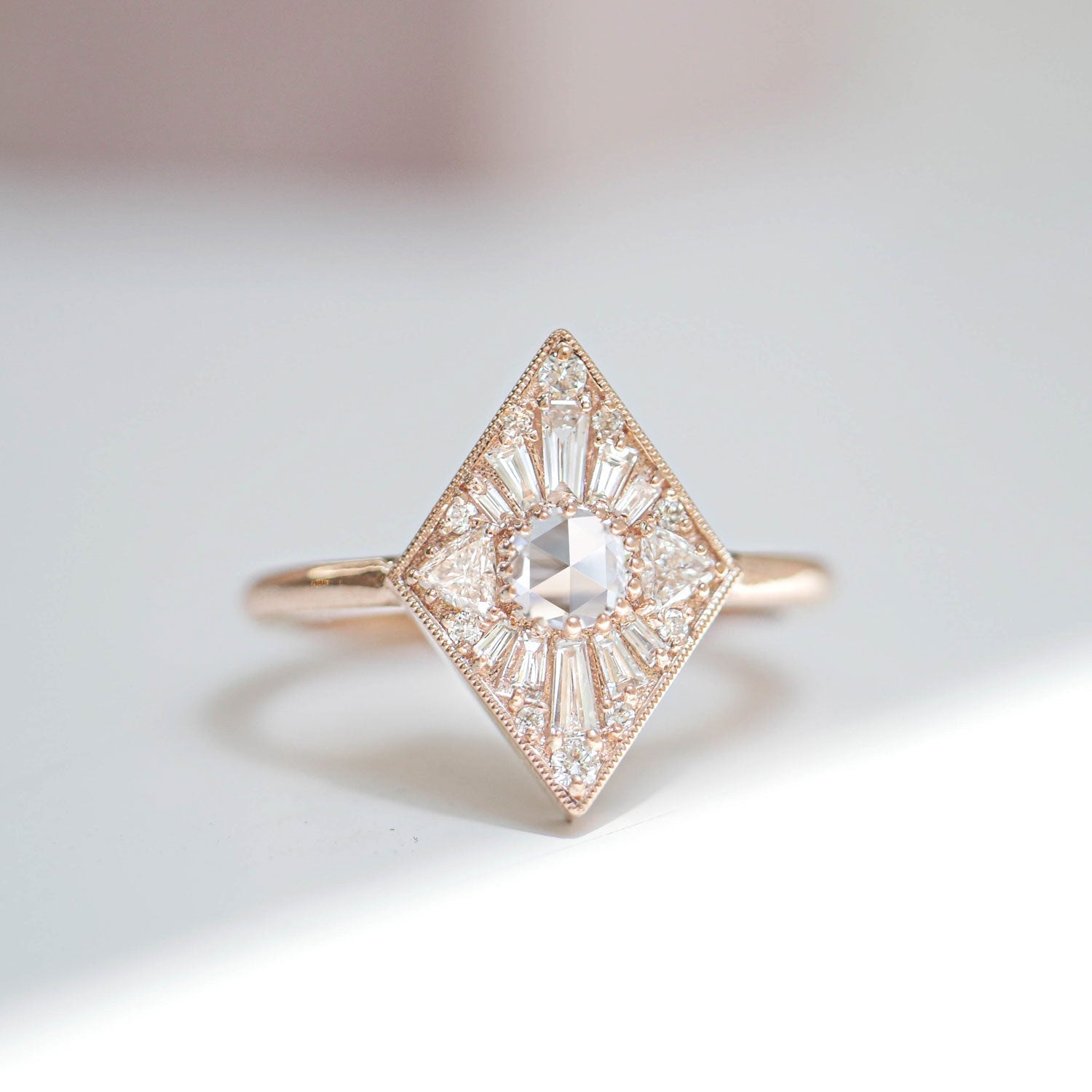 0.20 CT Round Shape Lab Grown kite Engagement Ring