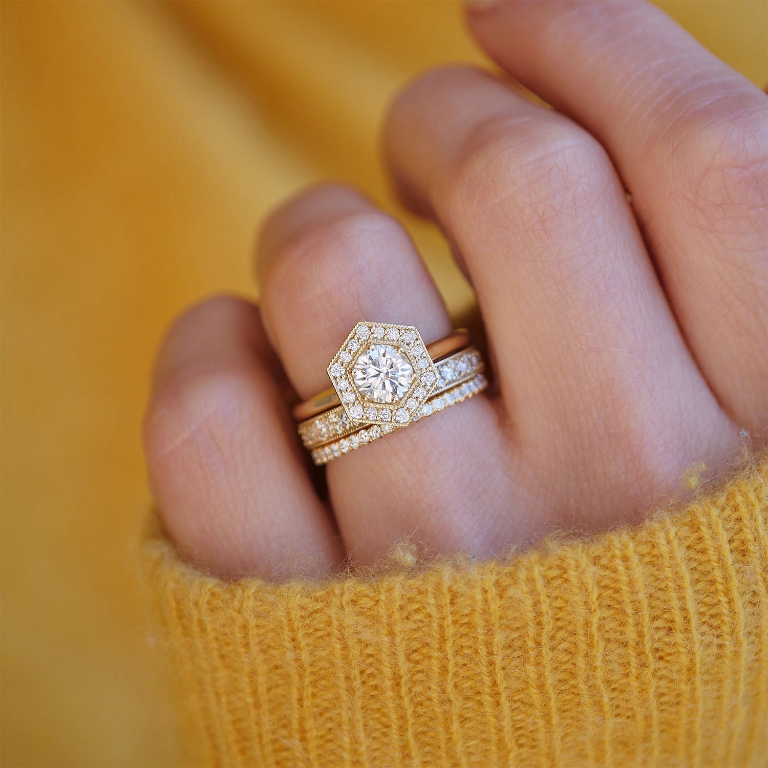 0.75 CT Round Shape Lab Grown halo Engagement Ring