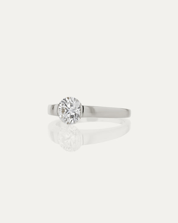 1.0 CT Round CVD Diamond Unique Style Engagement Ring