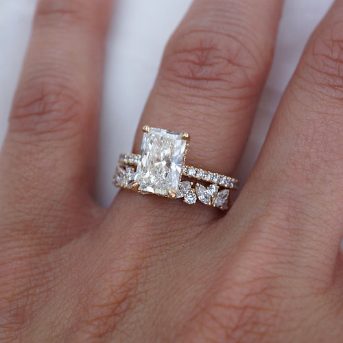 0.81 TCW Round & Marquise CVD Diamond Cluster Wedding Band - Camila Brown