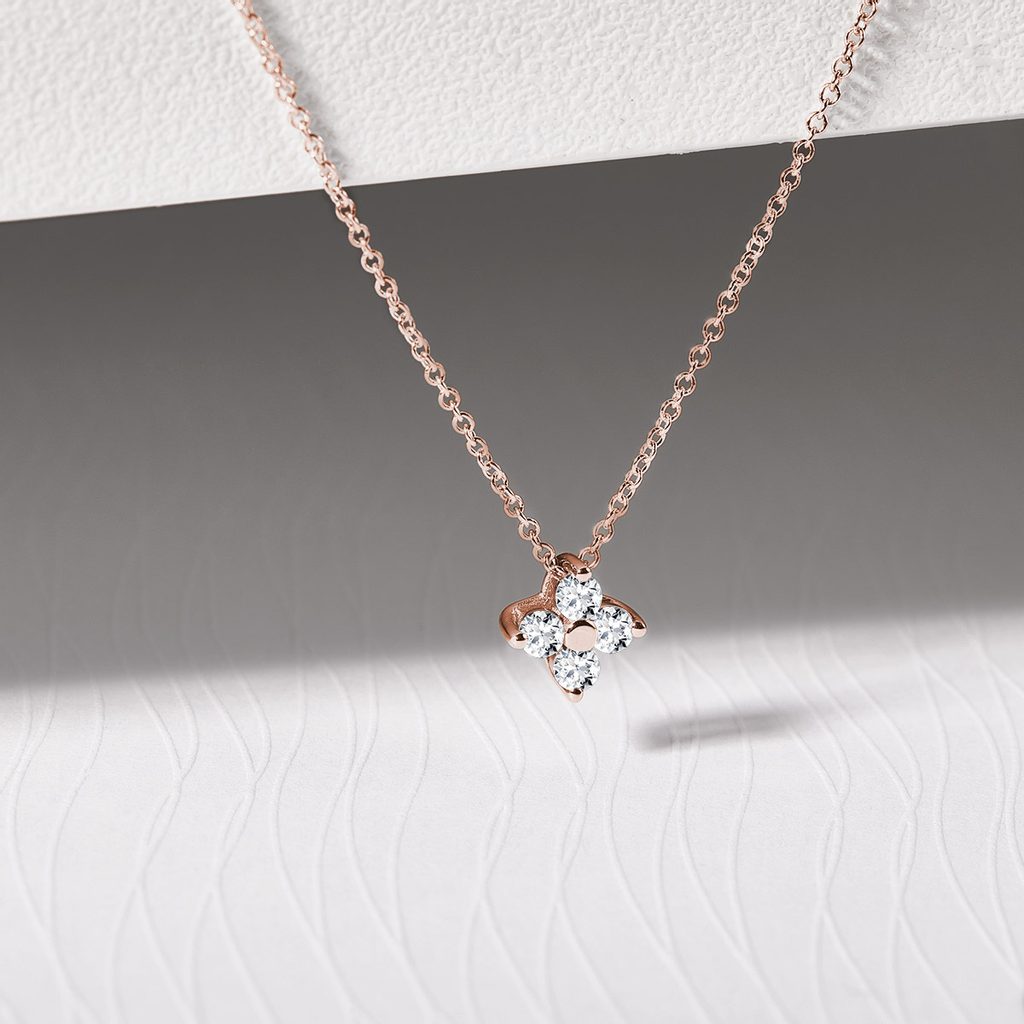 0.26 TCW Round Moissanite Diamond Leaf clover Pendent Necklace - Camila Brown