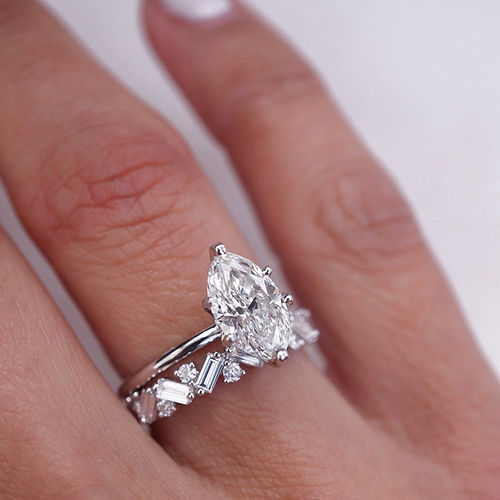 0.62 TCW Baguette & Round CVD Diamond Cluster Wedding Band - Camila Brown