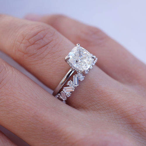 0.62 TCW Baguette & Round CVD Diamond Cluster Wedding Band - Camila Brown
