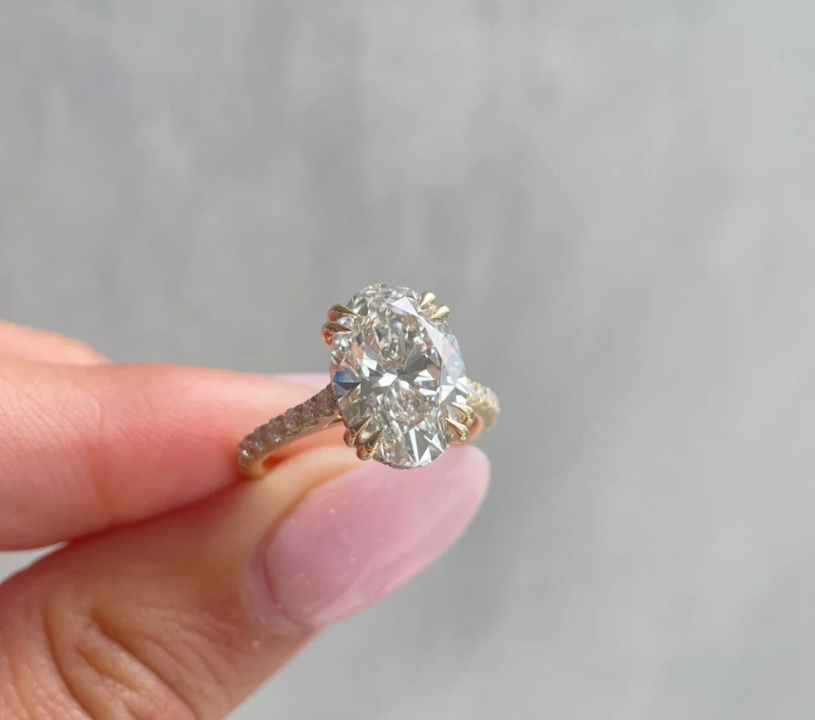 1.0 CT-3.0 CT Oval F/VVS2 CVD Diamond Pave Setting Engagement Ring - Camila Brown