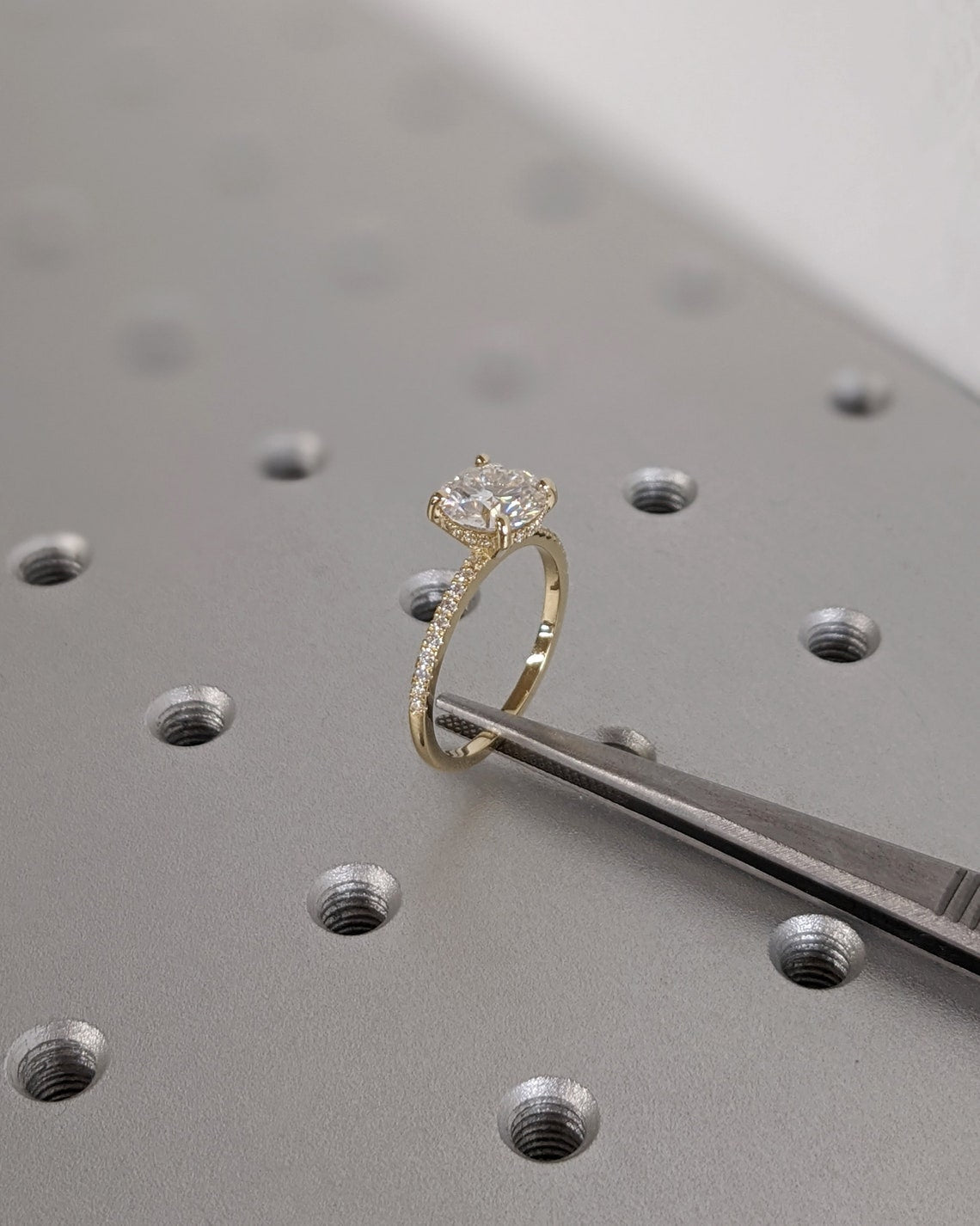 1.0 - 3.0 CT Round F/VS1 CVD Diamond Pave Setting Engagement Ring - Camila Brown