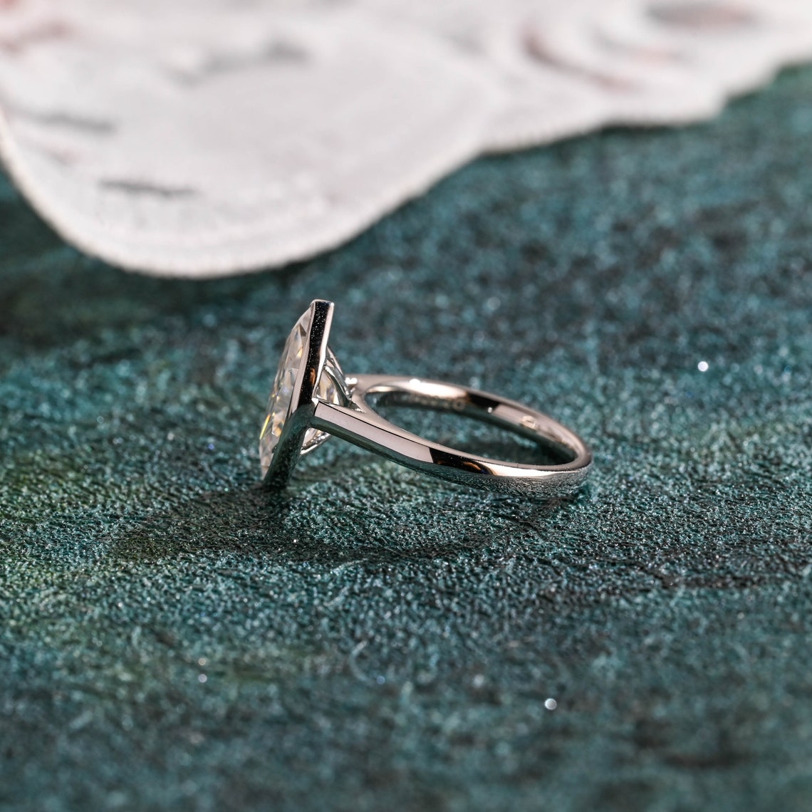 1.0-3.0 CT Oval Cut F/VS1 CVD Diamond Cluster Engagement Ring - Camila Brown