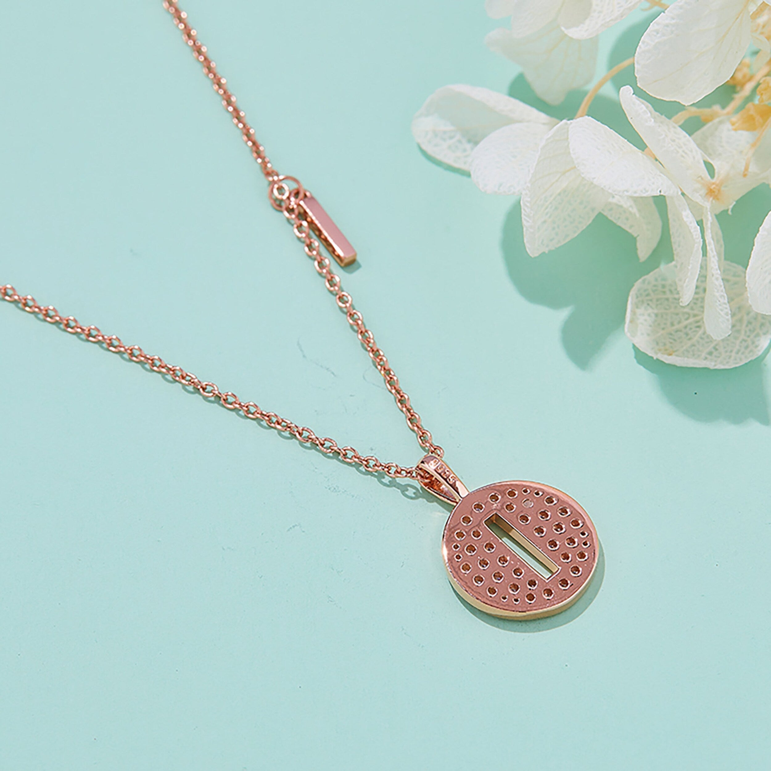 Customized "I" Letter Moissanite Diamond Necklace - Camila Brown