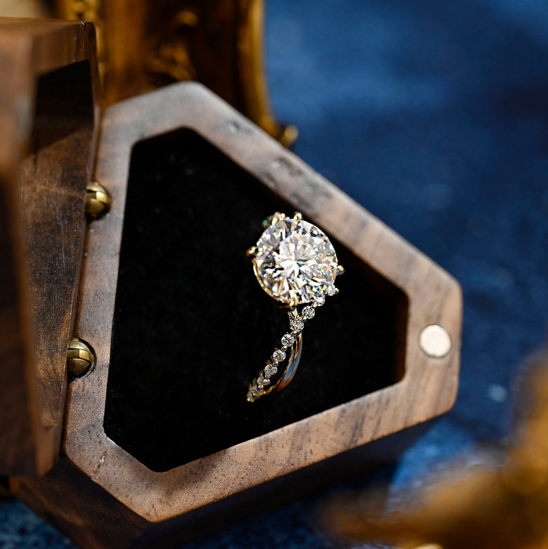 1.0-3.0 CT Round F/VS1 CVD Diamond Unique Engagement Ring - Camila Brown
