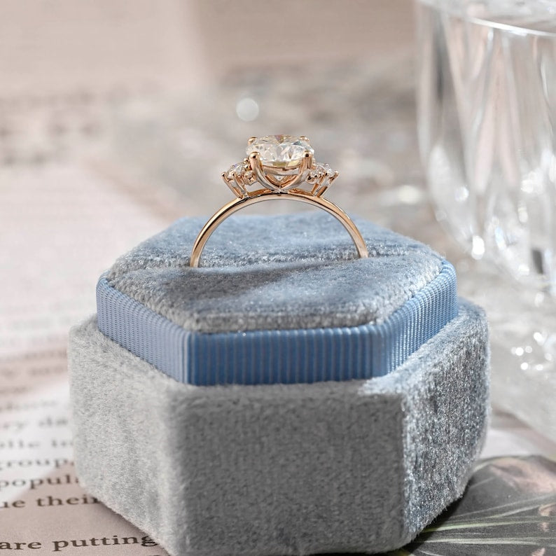 1.0 - 3.0 CT Round F/VS1 CVD Diamond Cluster Engagement Ring - Camila Brown