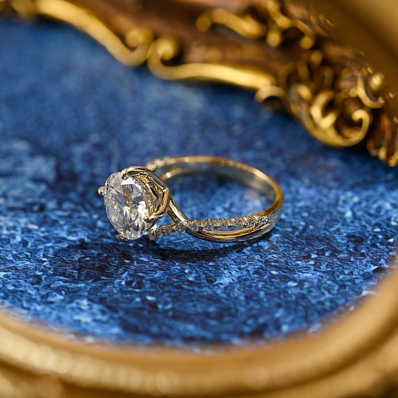 1.0-3.0 CT Round F/VS1 CVD Diamond Unique Engagement Ring - Camila Brown