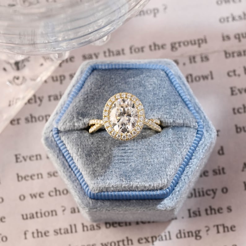 3.0 CT Oval G/VS2 CVD Diamond halo Twist Setting Engagement Ring - Camila Brown