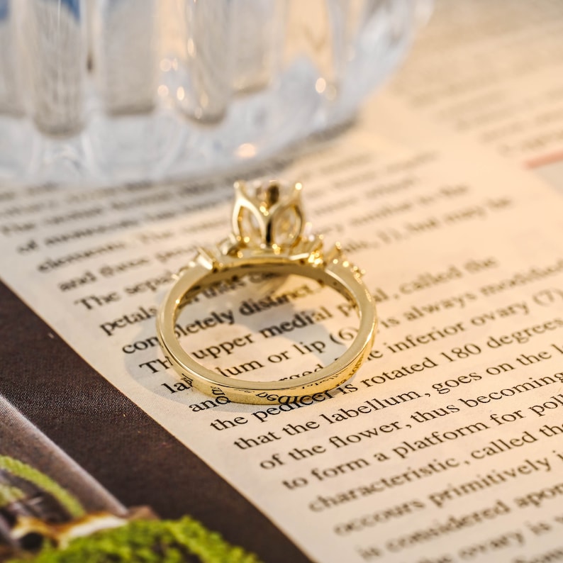 1.0-3.0 CT Oval F/VS1 CVD Diamond Cluster Setting Engagement Ring - Camila Brown