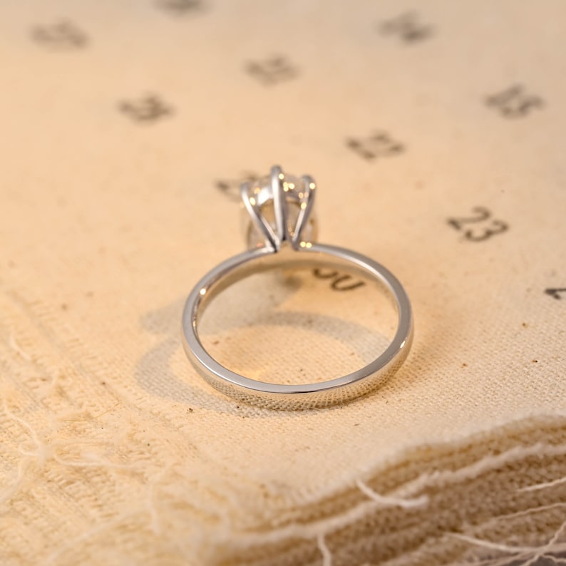 1.0-3.0 CT Oval F/VS1 CVD Diamond Solitaire Engagement Ring - Camila Brown