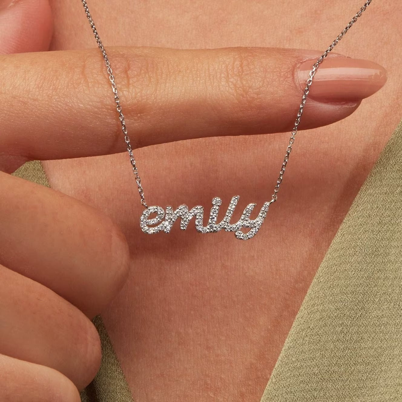 Customized Nameplate Moissanite Diamond Necklace for Women - Camila Brown