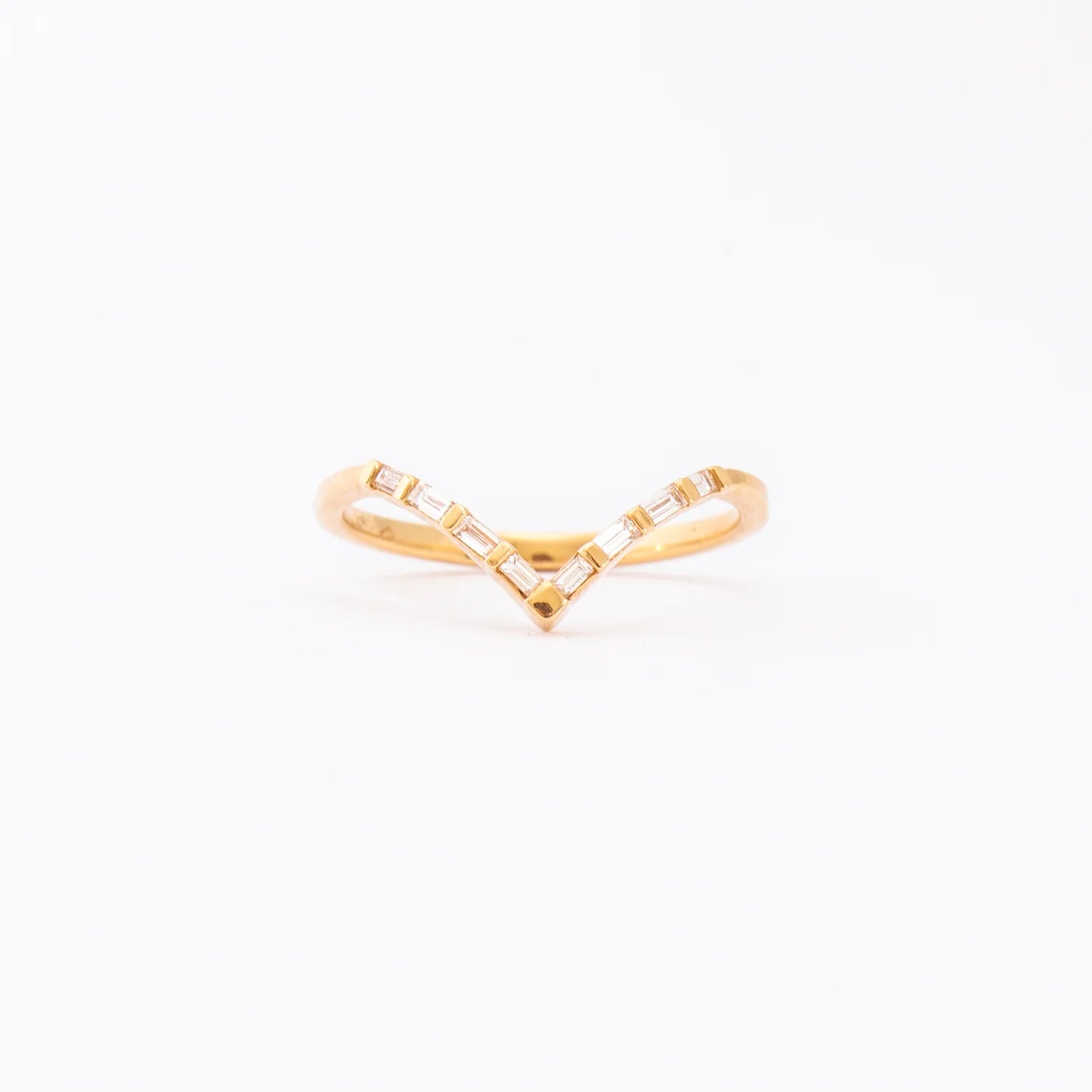 0.10 TCW Baguette CVD Diamond Curved Wedding Band