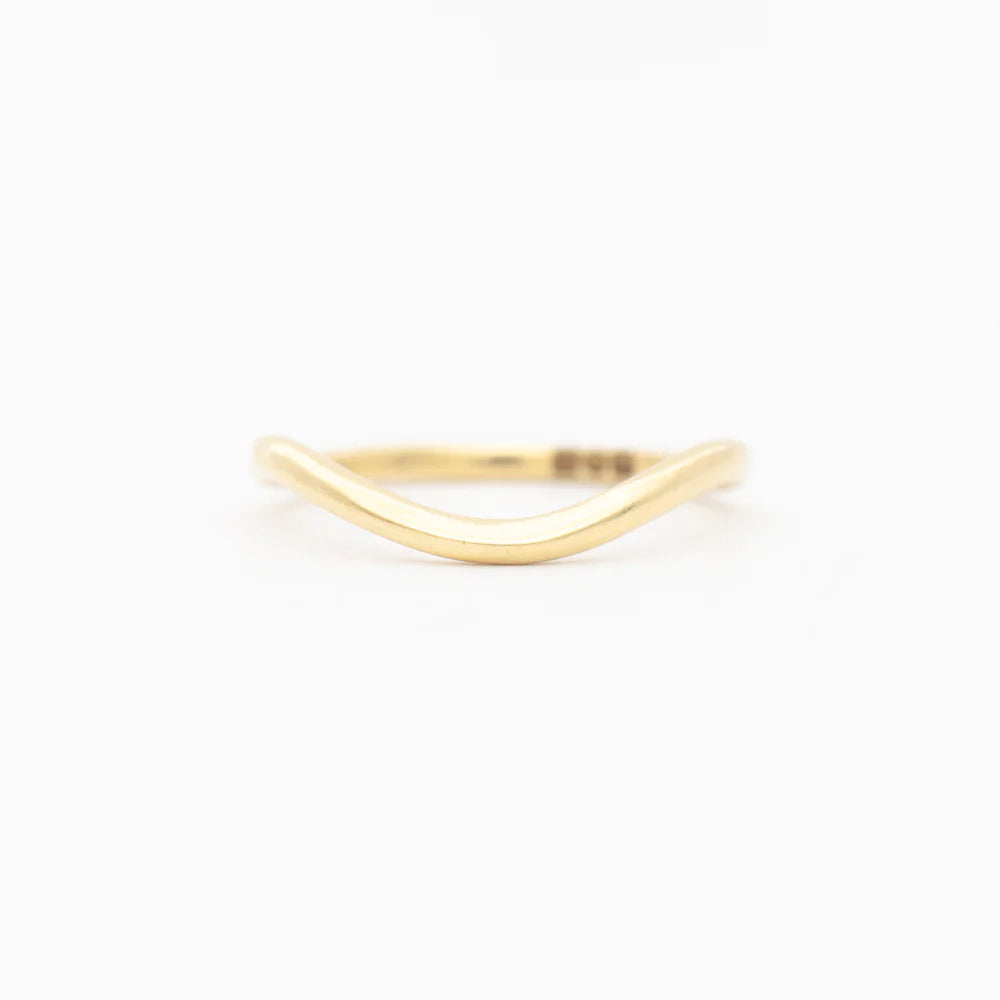 Classic Curved Plain Wedding Band