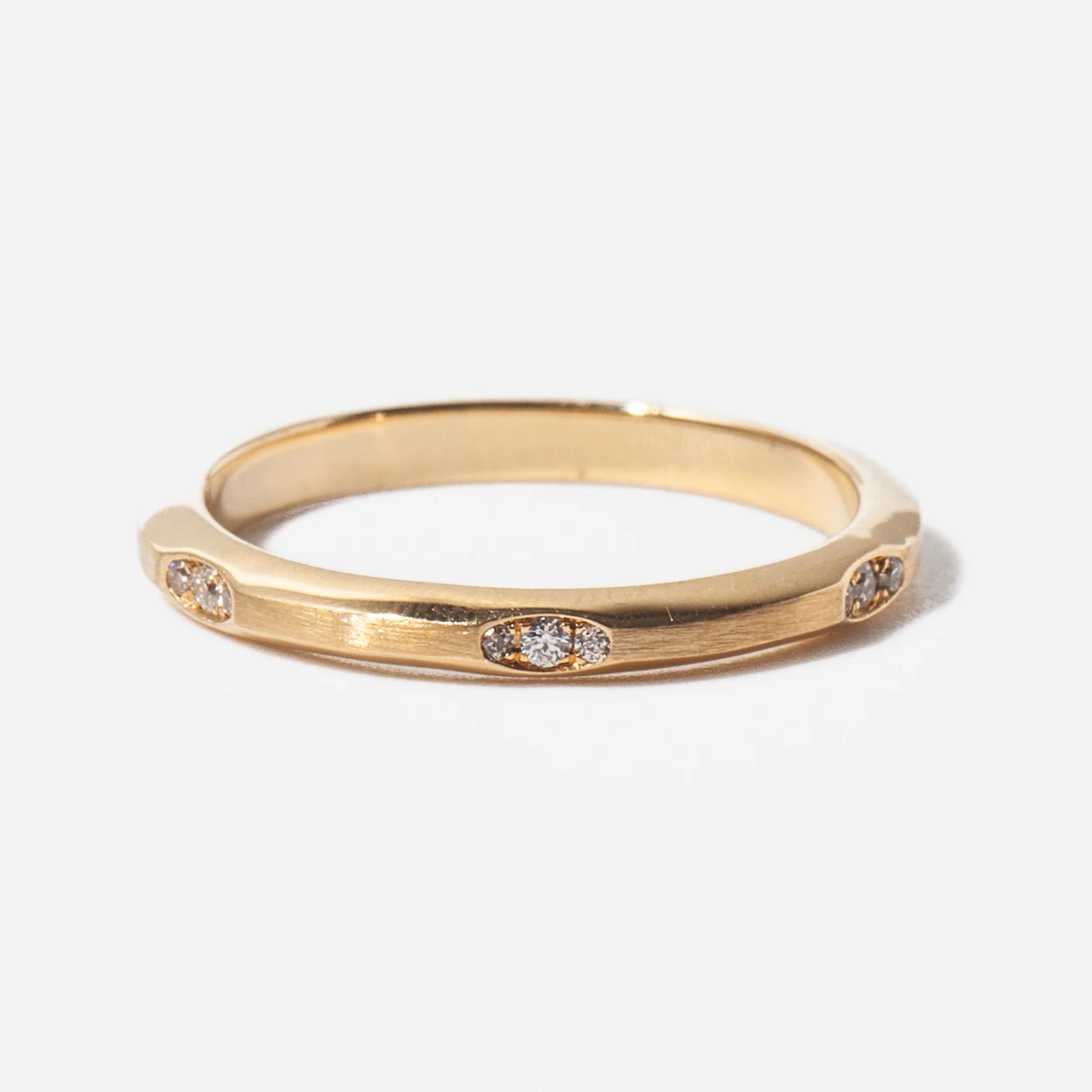 0.15 TCW Round CVD Diamond Flush  Wedding Band