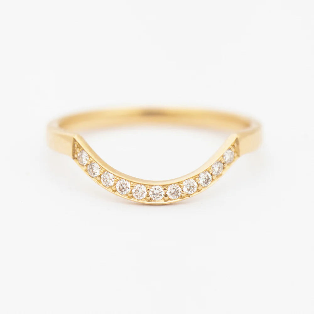 0.12 TCW Round CVD Diamond Curved Wedding Band