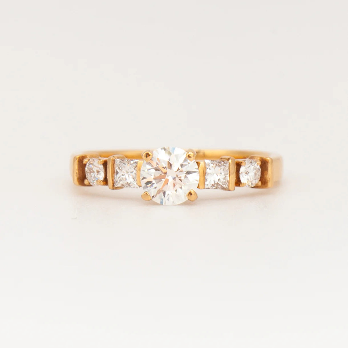 0.50 -2.50 CT Round CVD Diamond Solitaire Engagement Ring