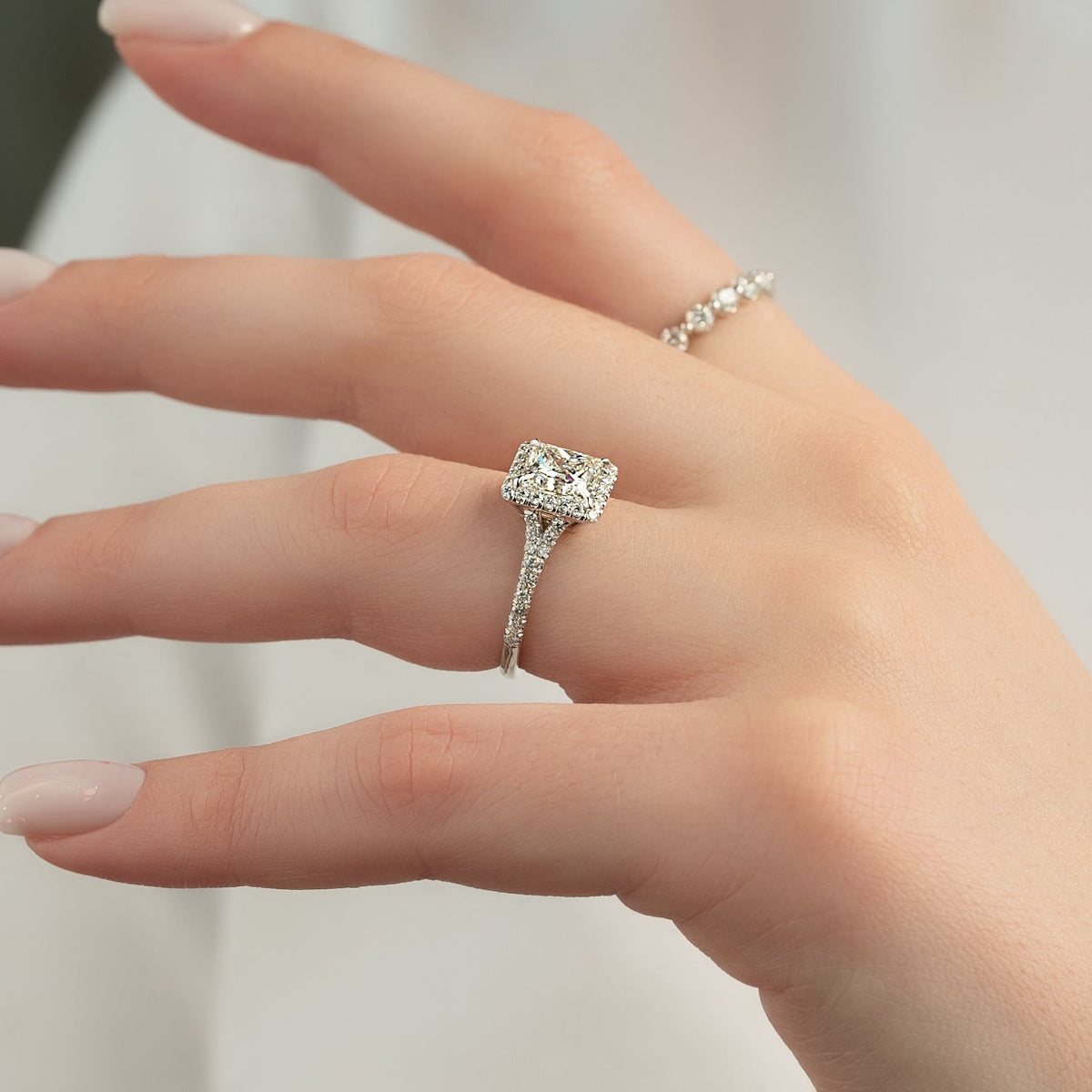 2.0 - 4.0 CT Princess Cut Lab Grown Diamond Halo & Pave Setting Engagement Ring