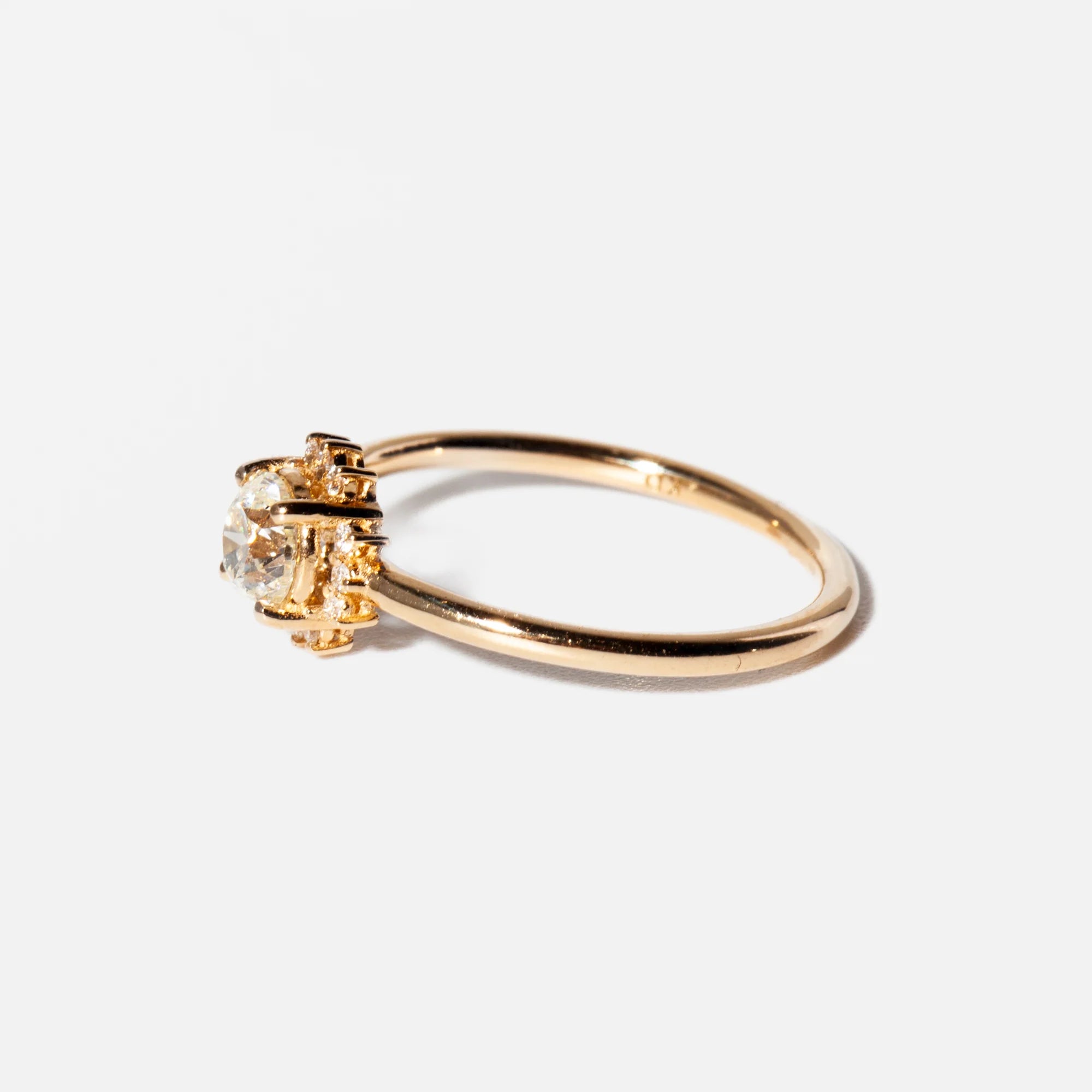 0.50 -2.50 CT Round CVD Diamond Solitaire Engagement Ring