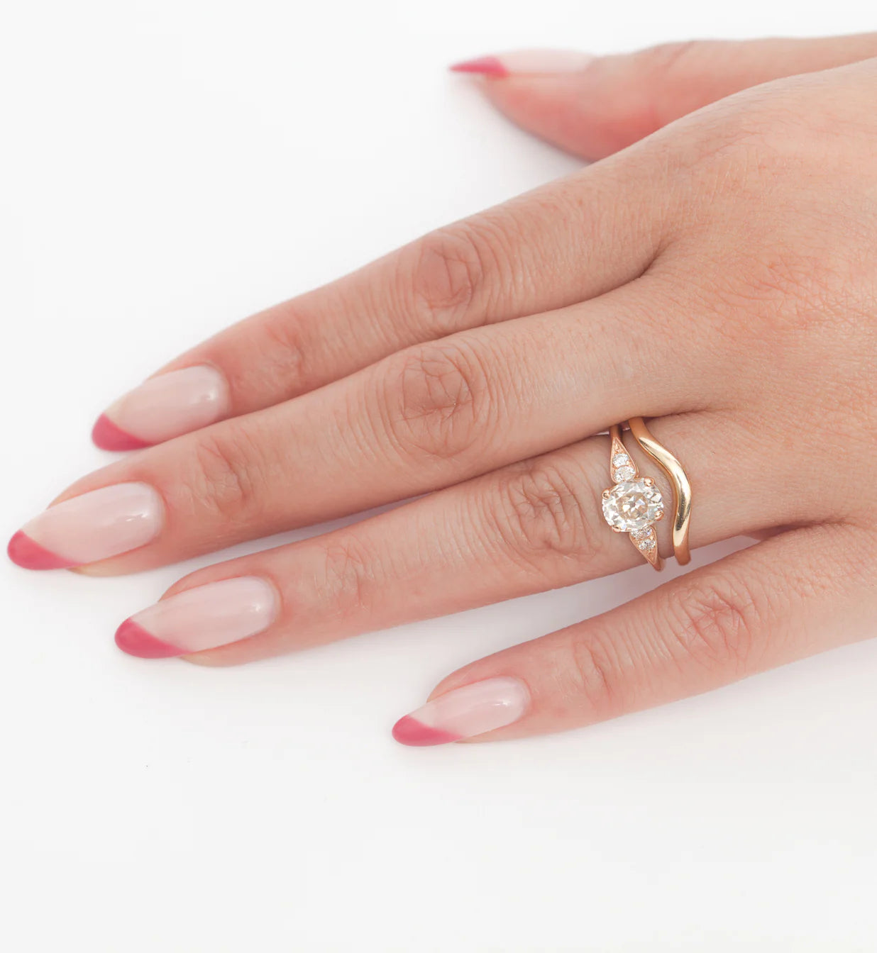 Curved Plain Delicate Wedding Band