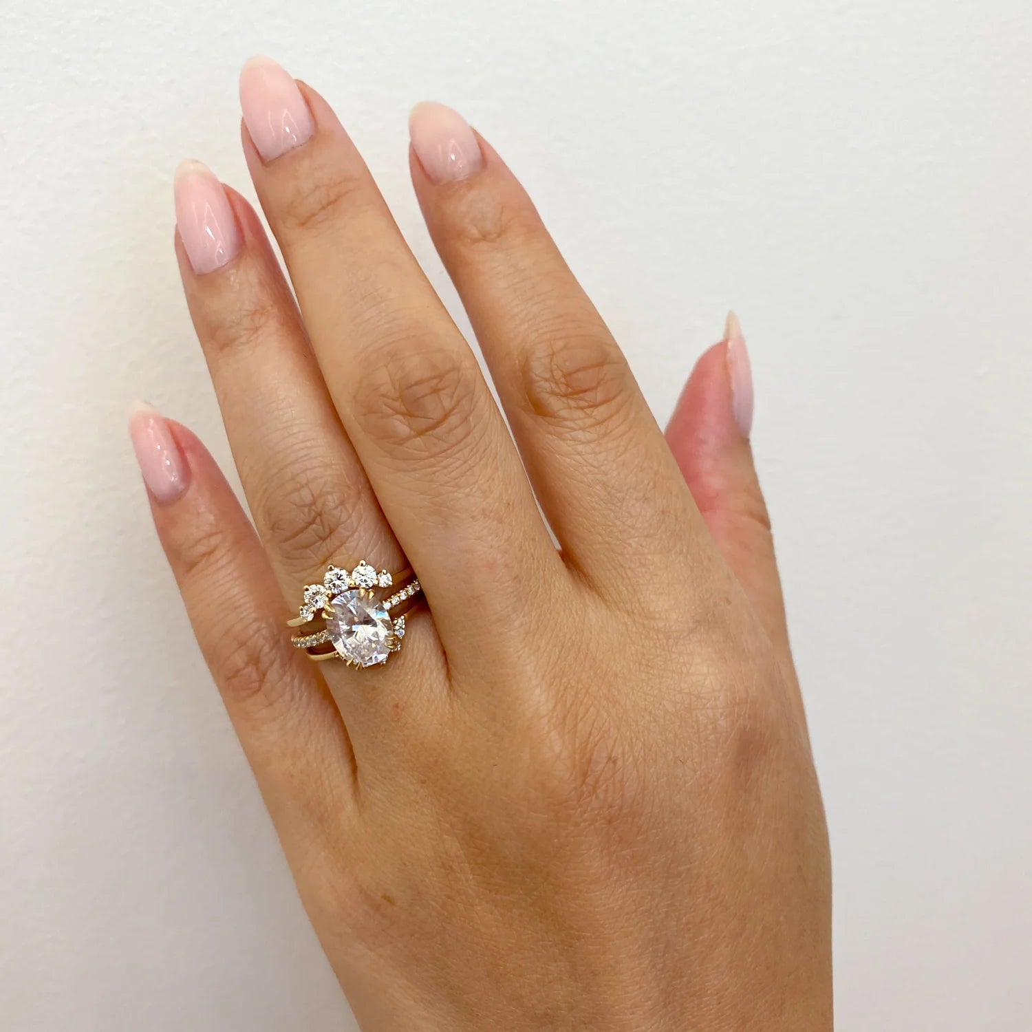 0.33 TCW Round CVD Diamond Curved Wedding Band
